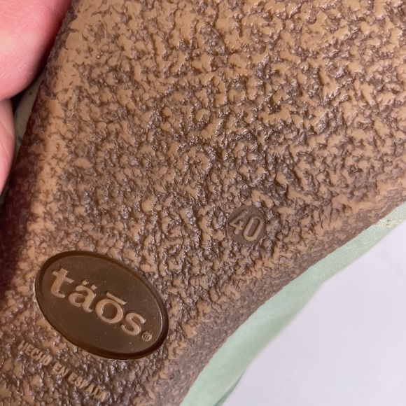 Taos Footwear Women's Green Mary Jane Shoes - Picture 5 of 5